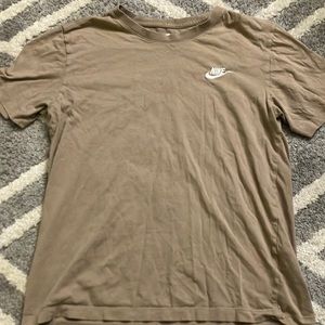 Men’s tan Nike Tee size Small